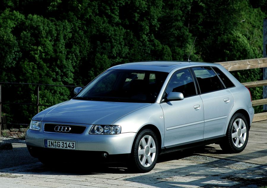  Audi A3 Sportback (8L) 2000 года  (фото 3 из 10)